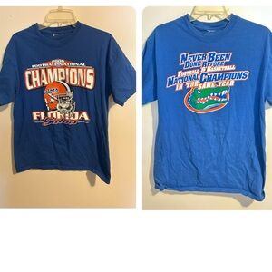 Bundle of 2 2006 NCAA Florida Gators Champions T-Shirts Football Basketball M